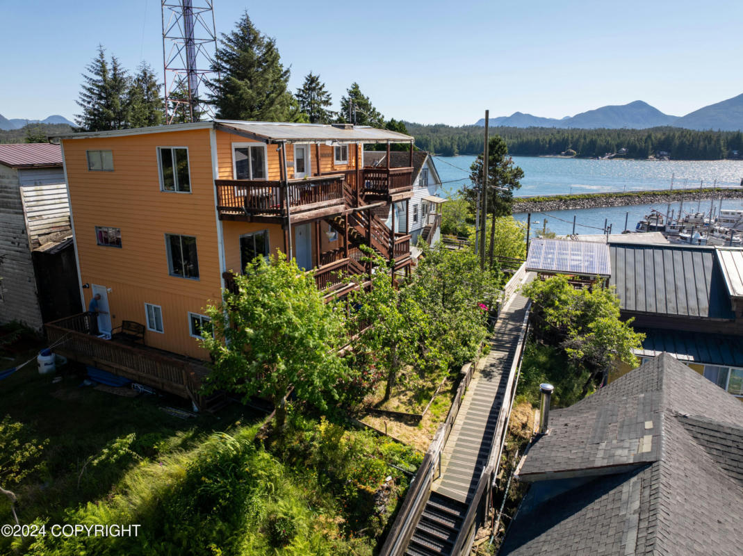 122 INMAN ST, KETCHIKAN, AK 99901, photo 1 of 12