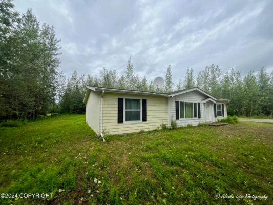 1475 DANIEL ST, NORTH POLE, AK 99705, photo 2 of 21