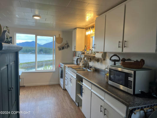 122 INMAN ST, KETCHIKAN, AK 99901, photo 3 of 12